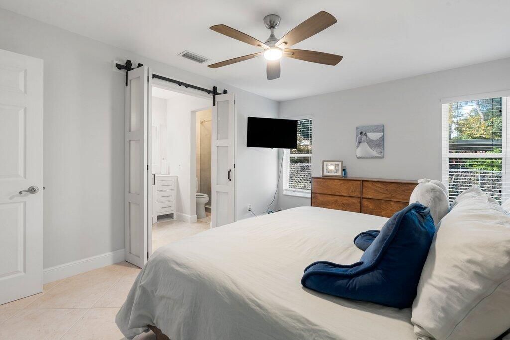 For Sale: $674,900 (3 beds, 2 baths, 2049 Square Feet)