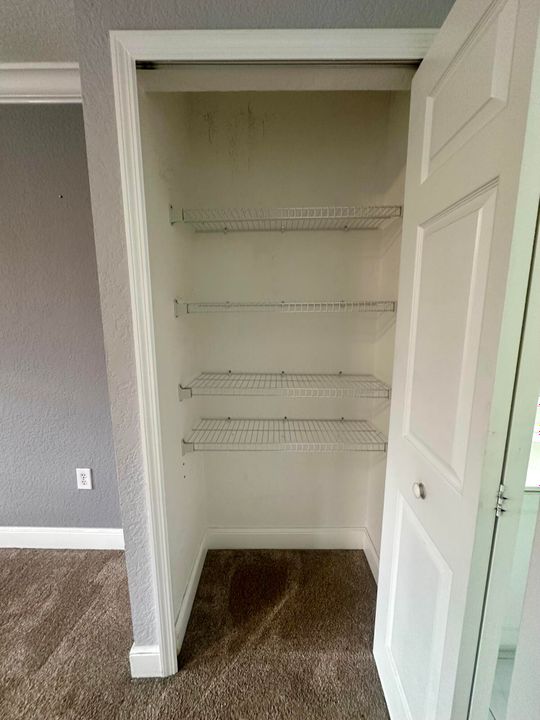 For Sale: $430,000 (3 beds, 2 baths, 1188 Square Feet)