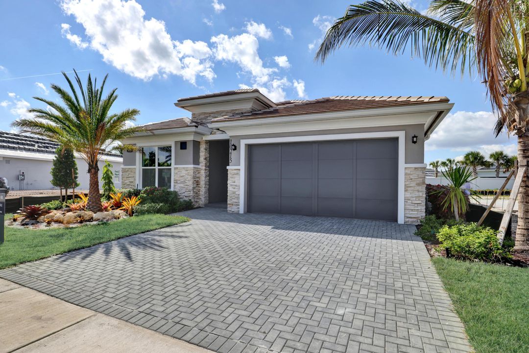 На продажу: $949,000 (3 спален, 2 ванн, 2372 Квадратных фут)