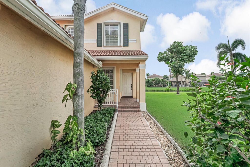 待售: $498,000 (3 贝兹, 2 浴室, 1800 平方英尺)