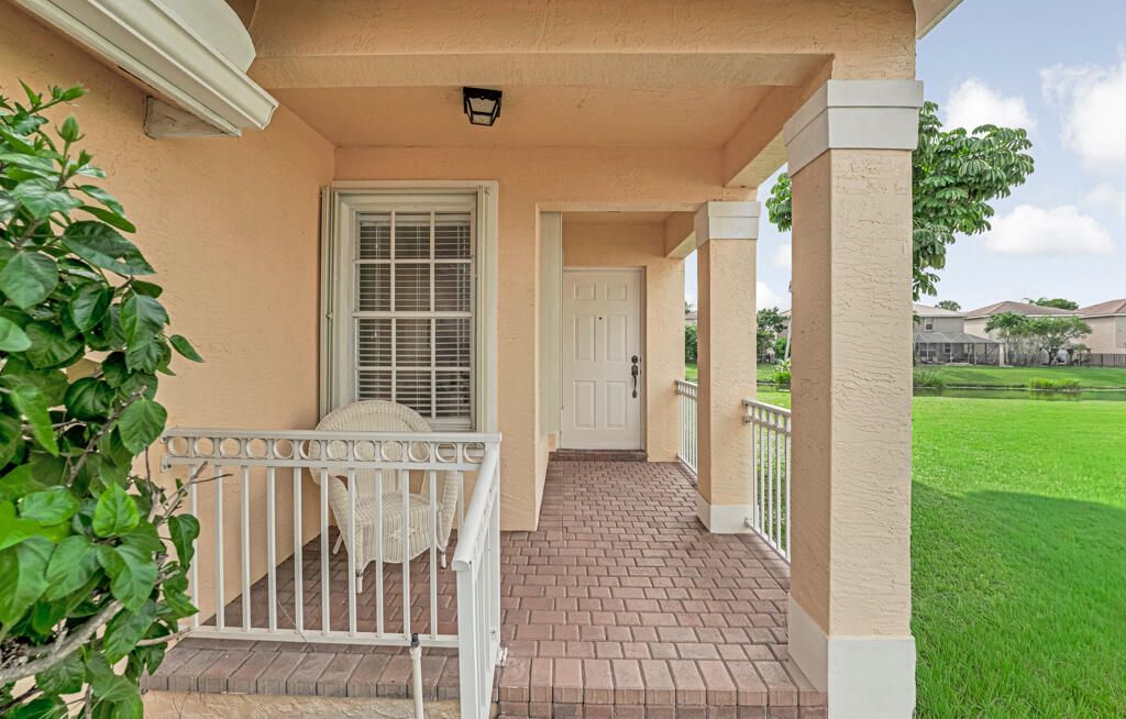 待售: $498,000 (3 贝兹, 2 浴室, 1800 平方英尺)