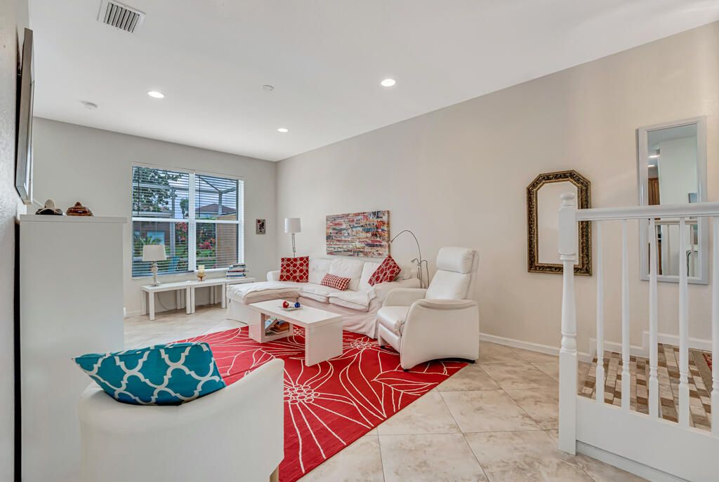 待售: $498,000 (3 贝兹, 2 浴室, 1800 平方英尺)