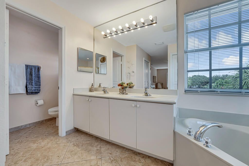 待售: $498,000 (3 贝兹, 2 浴室, 1800 平方英尺)