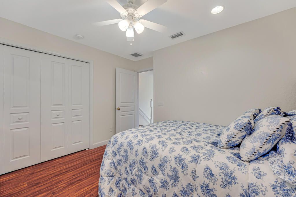 待售: $498,000 (3 贝兹, 2 浴室, 1800 平方英尺)