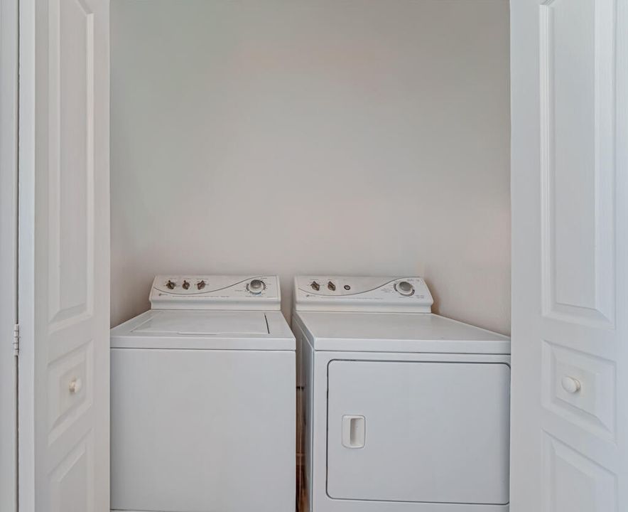 待售: $498,000 (3 贝兹, 2 浴室, 1800 平方英尺)