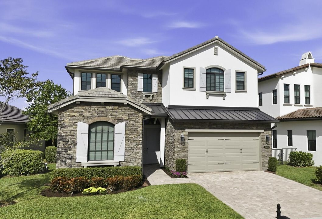 For Sale: $1,350,000 (4 beds, 4 baths, 3252 Square Feet)