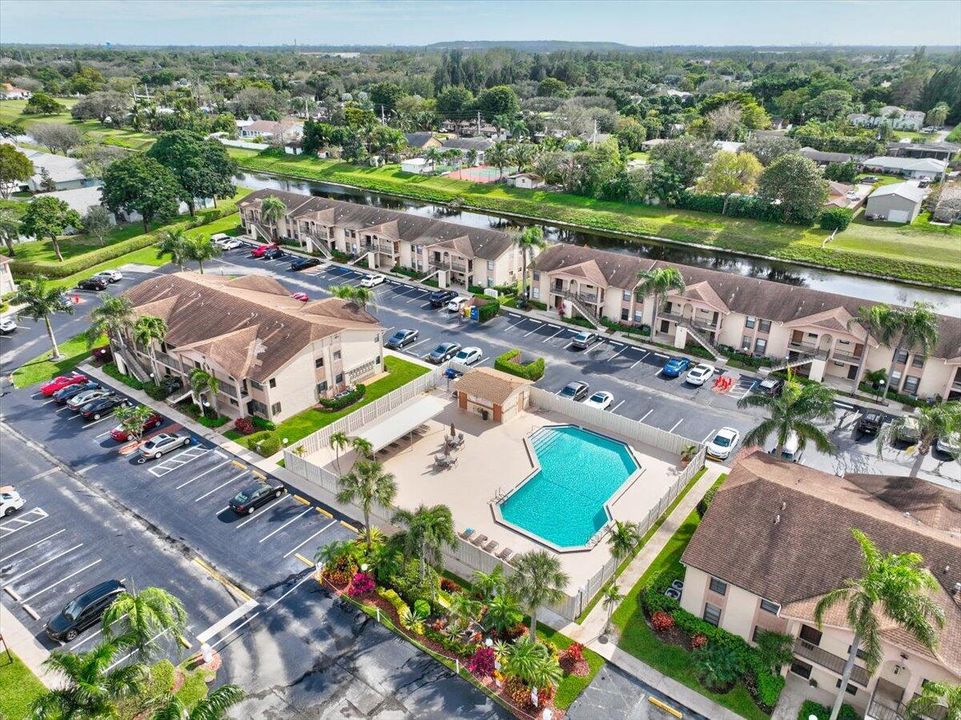 For Rent: $2,000 (2 beds, 2 baths, 900 Square Feet)