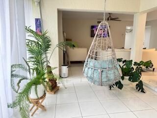 For Sale: $285,000 (2 beds, 2 baths, 1335 Square Feet)