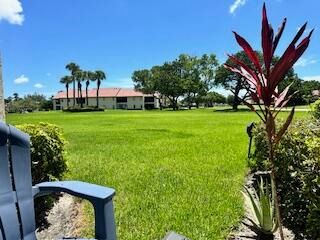 For Sale: $285,000 (2 beds, 2 baths, 1335 Square Feet)