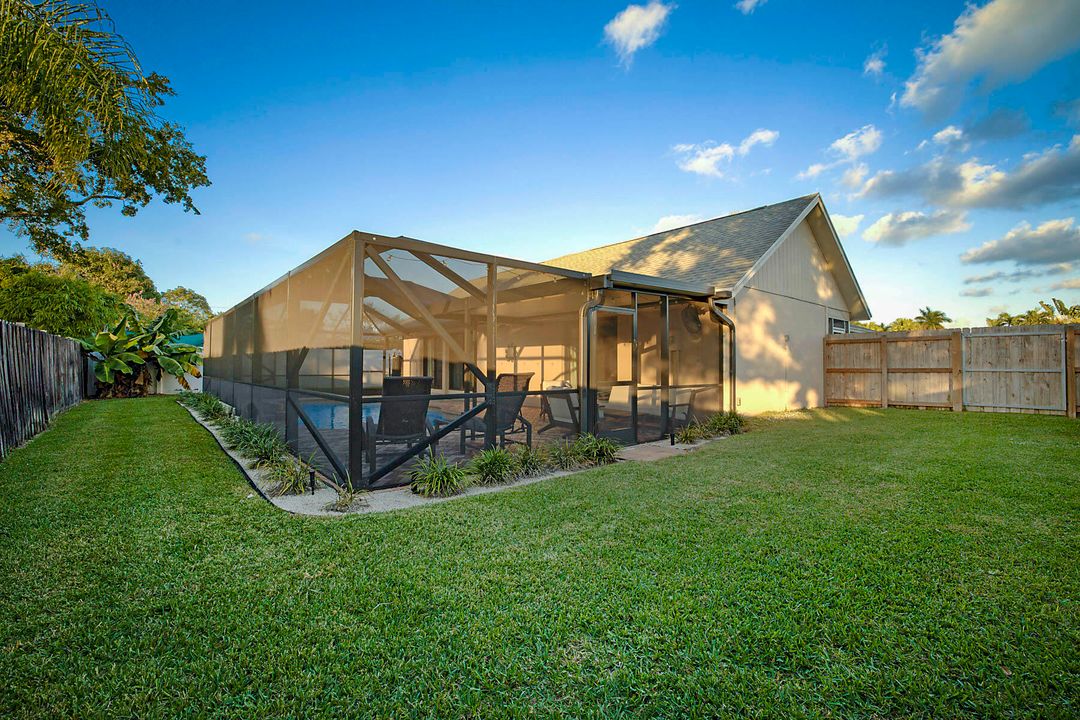 For Sale: $639,900 (3 beds, 2 baths, 1718 Square Feet)