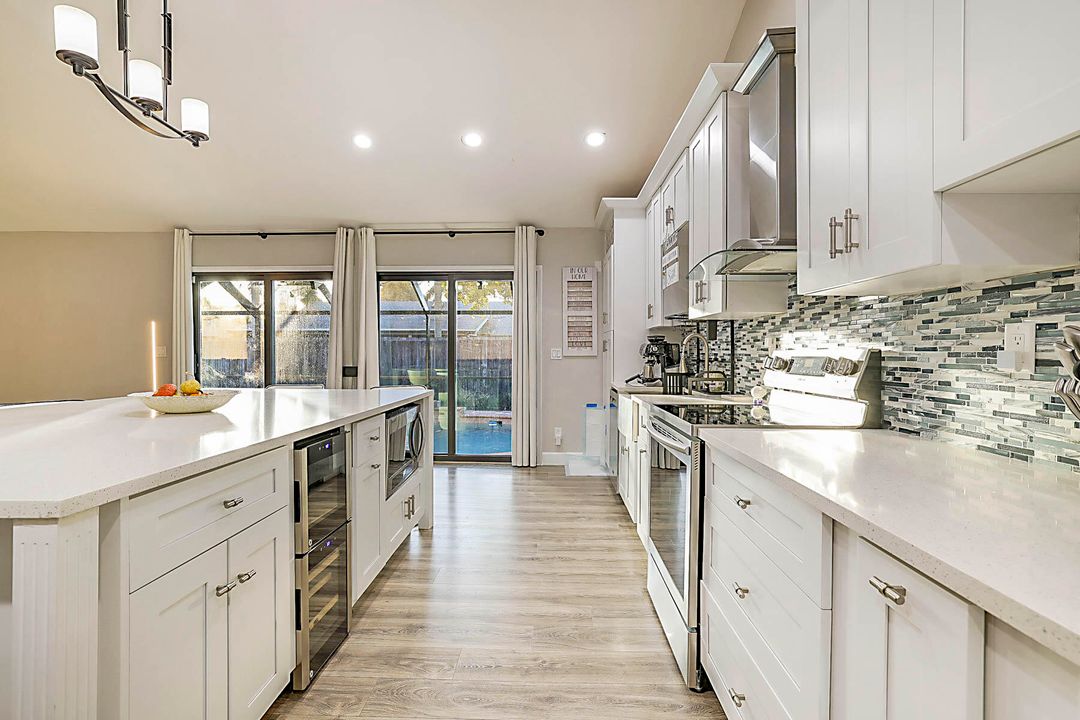 For Sale: $639,900 (3 beds, 2 baths, 1718 Square Feet)