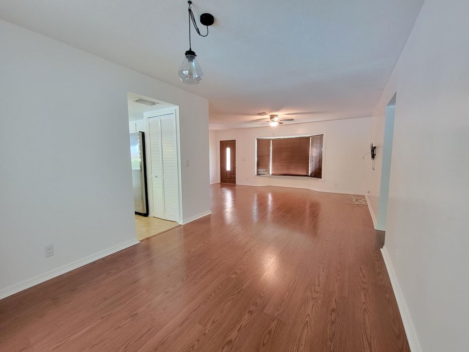 For Rent: $3,000 (3 beds, 2 baths, 1438 Square Feet)