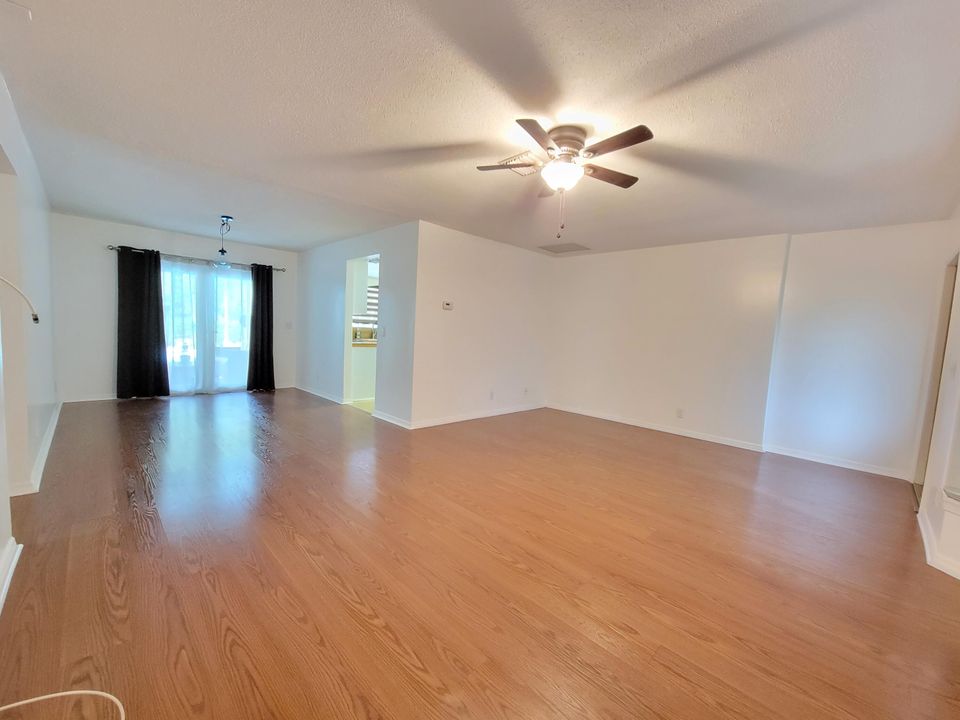 For Rent: $3,000 (3 beds, 2 baths, 1438 Square Feet)