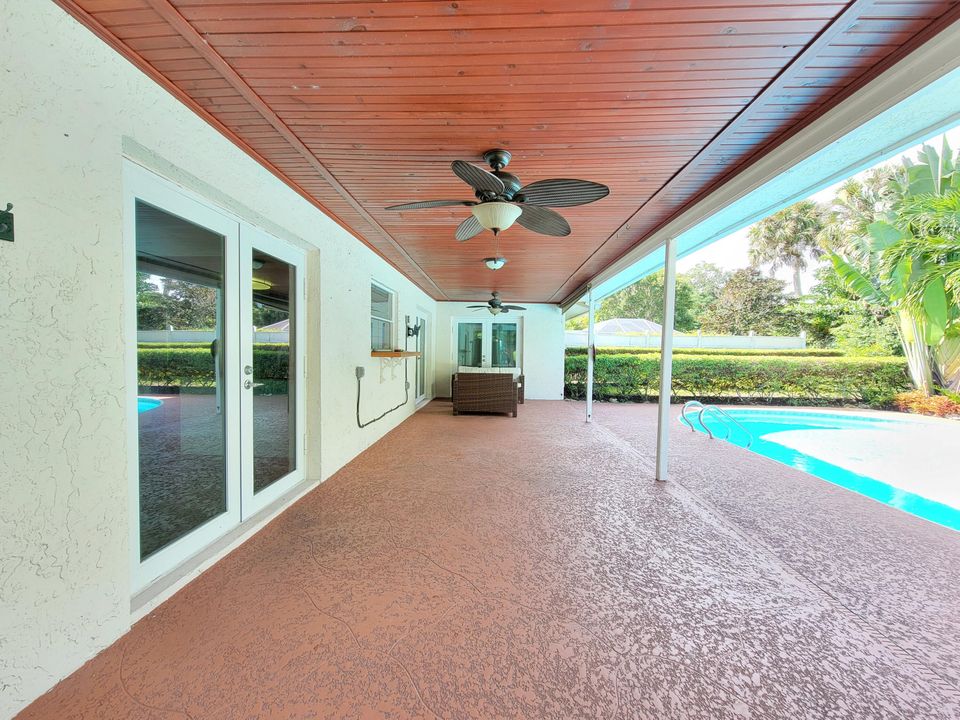 For Rent: $3,000 (3 beds, 2 baths, 1438 Square Feet)