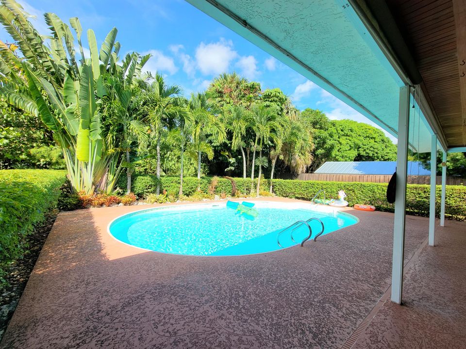 For Rent: $3,000 (3 beds, 2 baths, 1438 Square Feet)