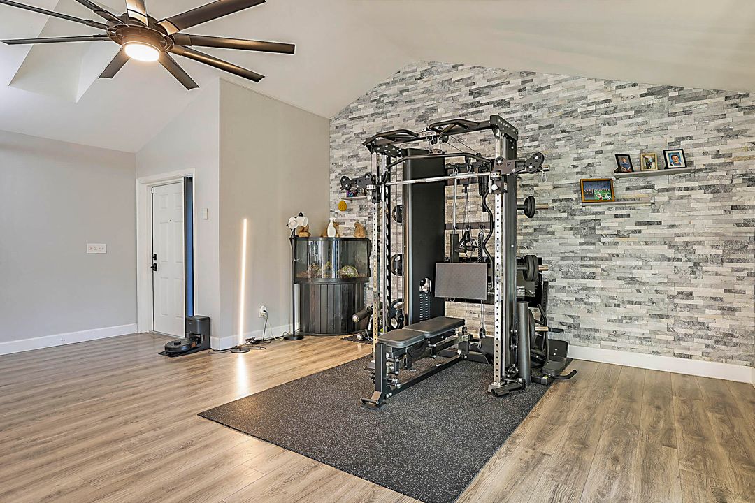 For Sale: $639,900 (3 beds, 2 baths, 1718 Square Feet)