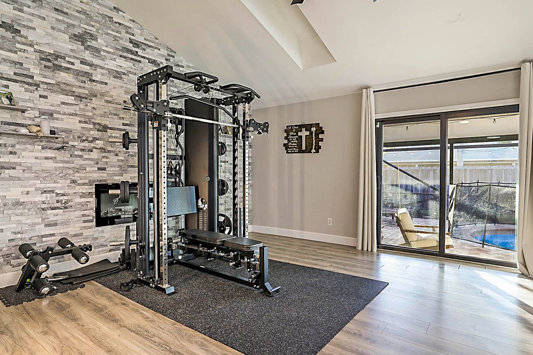 For Sale: $639,900 (3 beds, 2 baths, 1718 Square Feet)