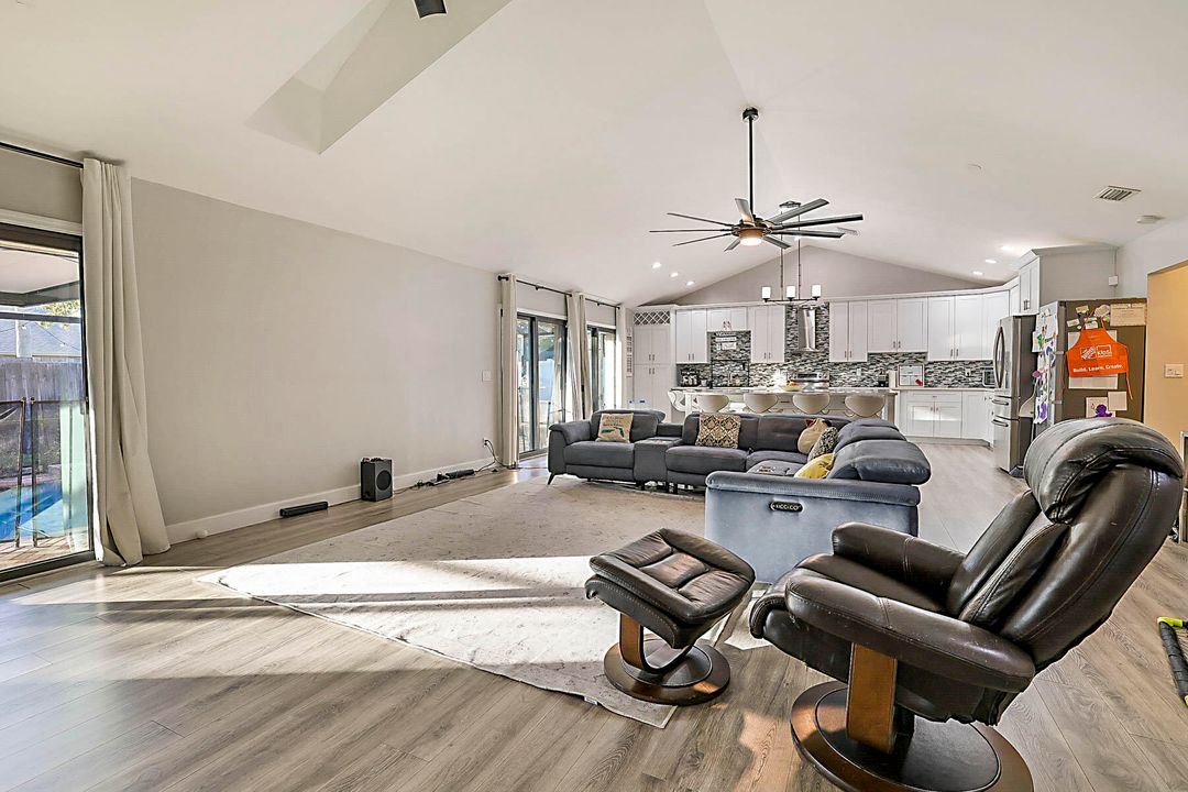 For Sale: $639,900 (3 beds, 2 baths, 1718 Square Feet)