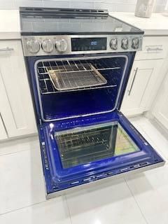 For Sale: $285,000 (2 beds, 2 baths, 1335 Square Feet)