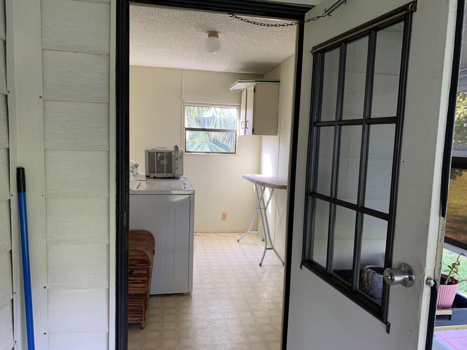 待售: $30,000 (2 贝兹, 2 浴室, 1300 平方英尺)