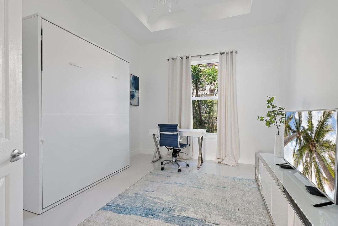 出租: $20,000 (4 贝兹, 4 浴室, 3254 平方英尺)