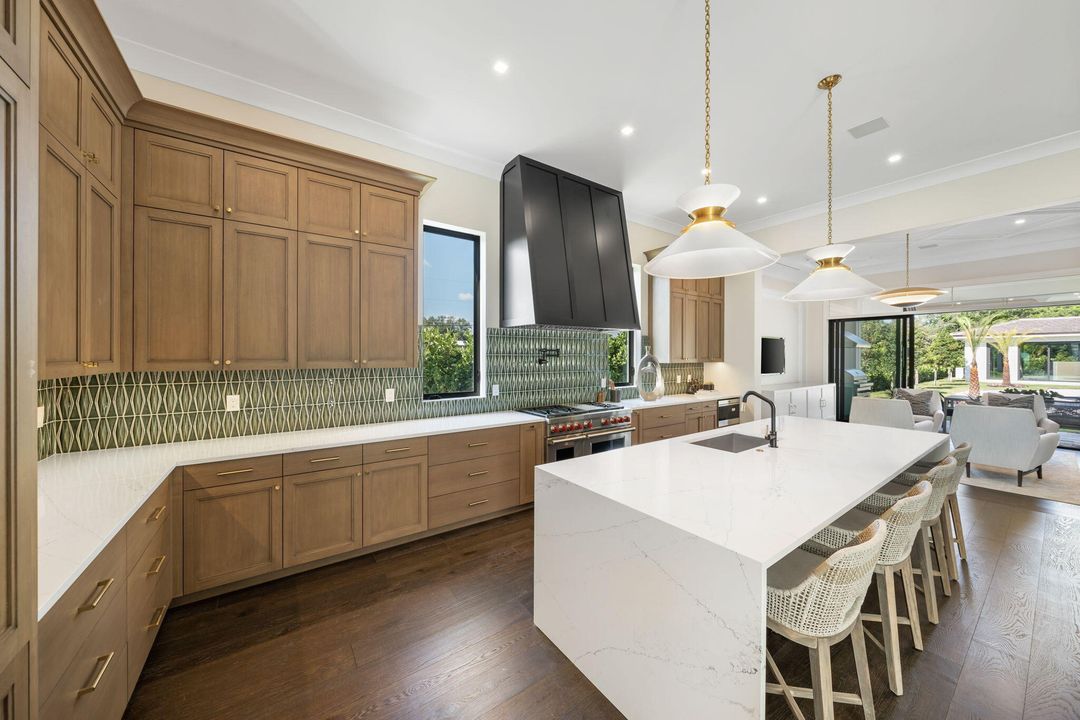 For Rent: $30,000 (5 beds, 4 baths, 4685 Square Feet)