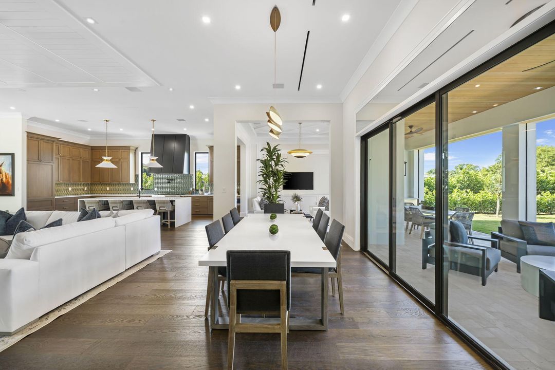 For Rent: $30,000 (5 beds, 4 baths, 4685 Square Feet)