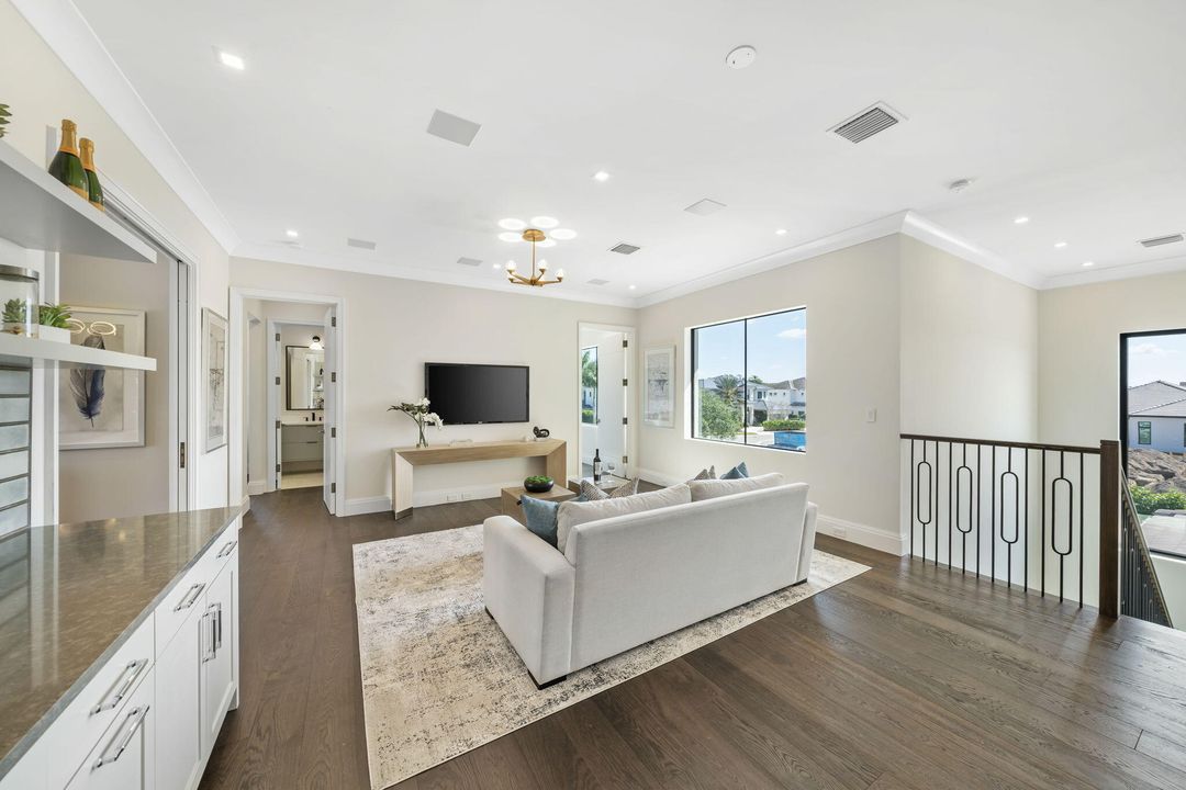 For Rent: $30,000 (5 beds, 4 baths, 4685 Square Feet)