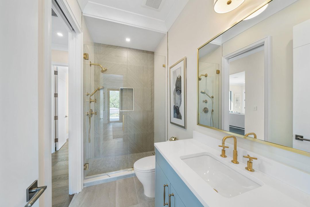 For Rent: $30,000 (5 beds, 4 baths, 4685 Square Feet)