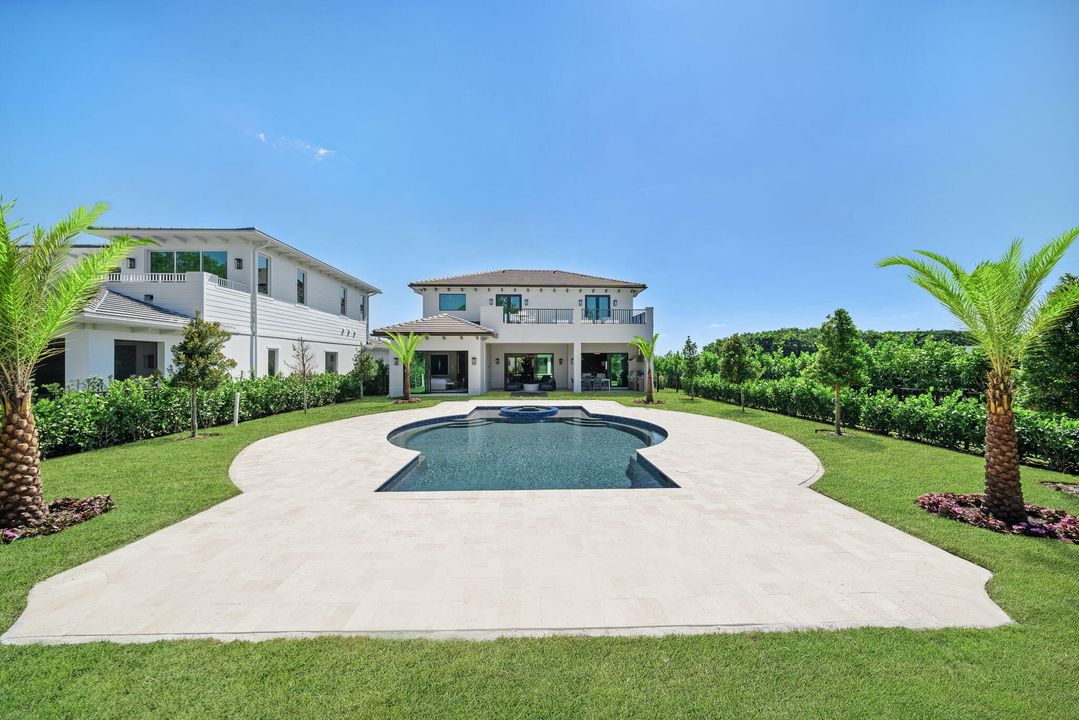 For Rent: $30,000 (5 beds, 4 baths, 4685 Square Feet)