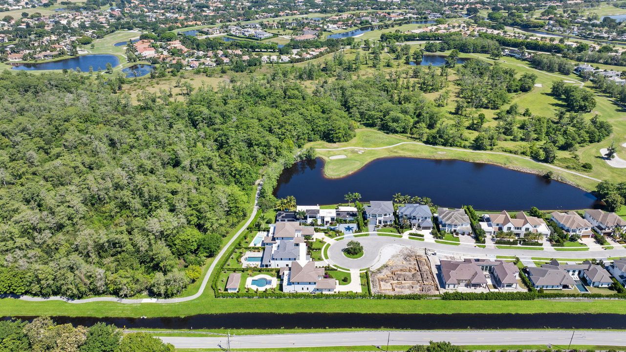 For Rent: $30,000 (5 beds, 4 baths, 4685 Square Feet)