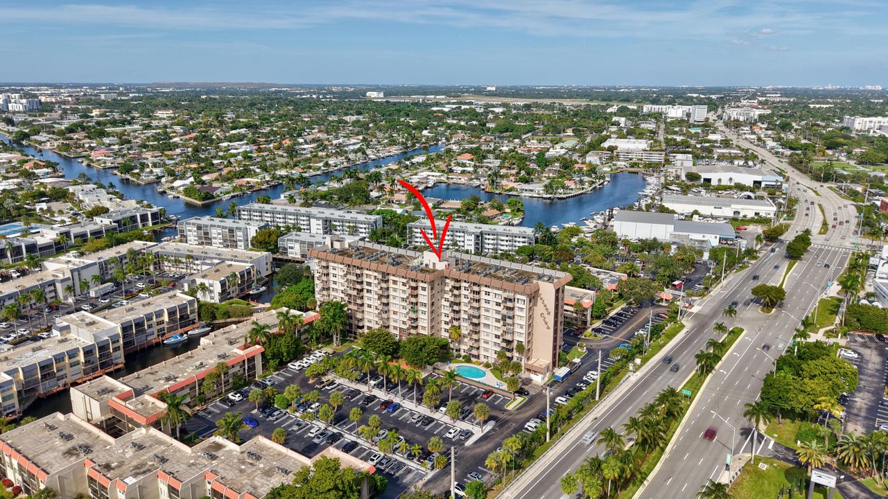 待售: $249,800 (2 贝兹, 1 浴室, 911 平方英尺)