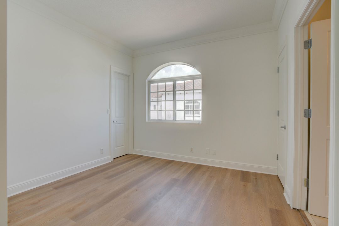 En Renta: $3,250 (3 camas, 3 baños, 1743 Pies cuadrados)