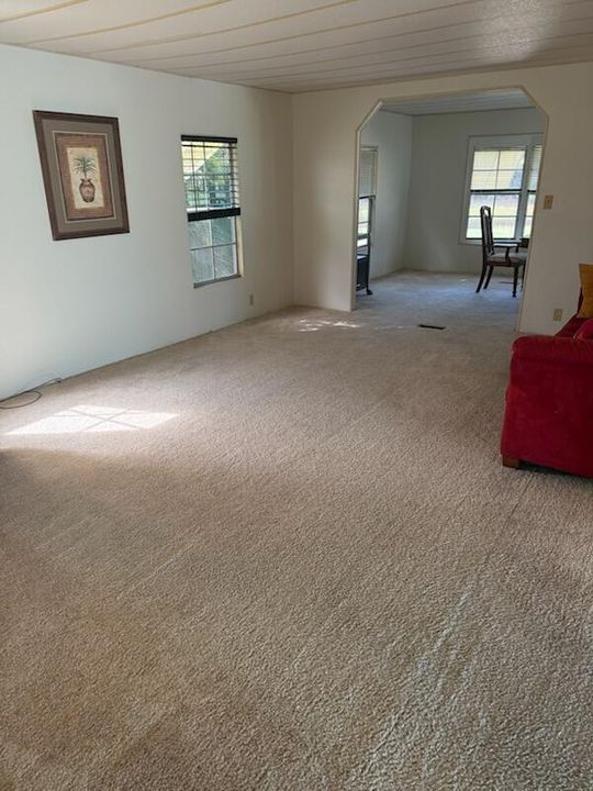 For Sale: $54,900 (2 beds, 2 baths, 1280 Square Feet)