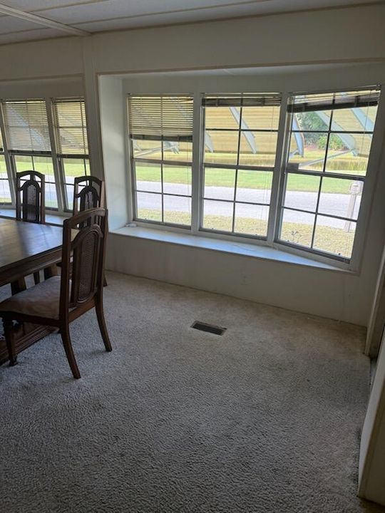 For Sale: $54,900 (2 beds, 2 baths, 1280 Square Feet)