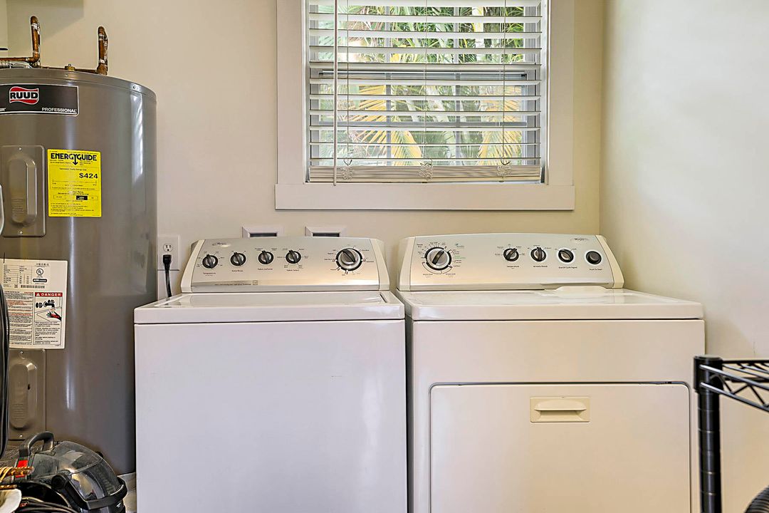 待售: $460,000 (3 贝兹, 1 浴室, 1332 平方英尺)