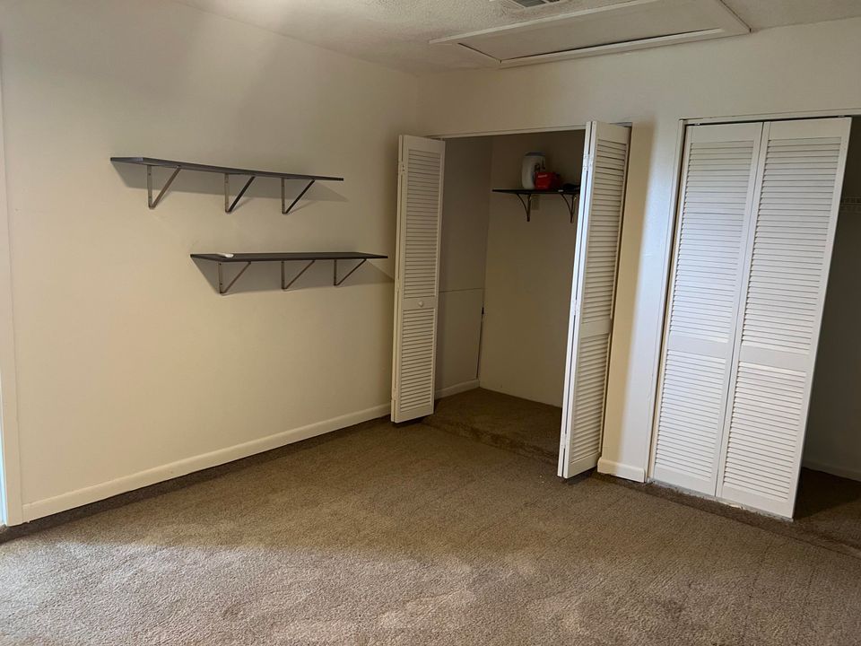 На продажу: $322,927 (3 спален, 2 ванн, 912 Квадратных фут)