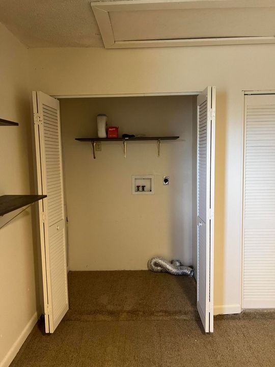 На продажу: $322,927 (3 спален, 2 ванн, 912 Квадратных фут)