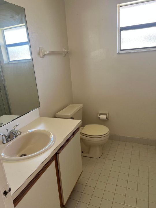 На продажу: $322,927 (3 спален, 2 ванн, 912 Квадратных фут)