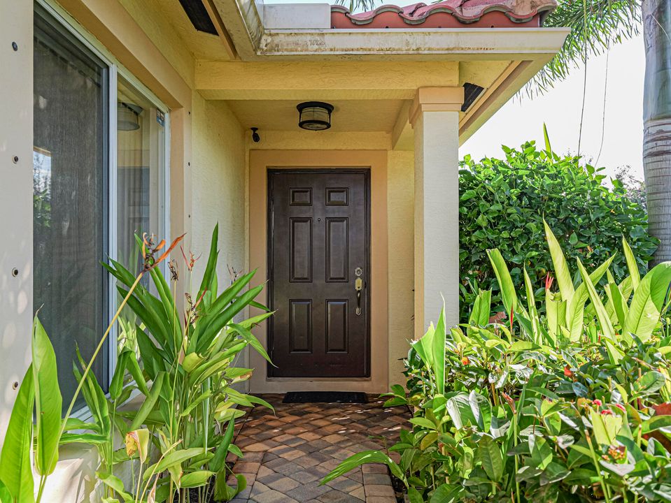 В аренду: $2,400 (2 спален, 2 ванн, 1342 Квадратных фут)