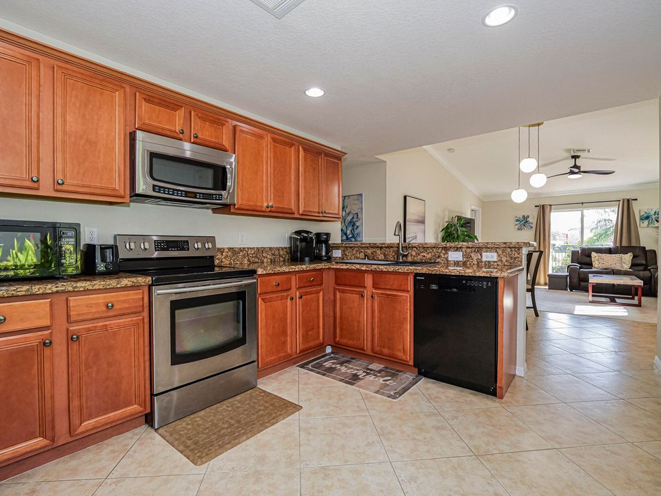 В аренду: $2,400 (2 спален, 2 ванн, 1342 Квадратных фут)