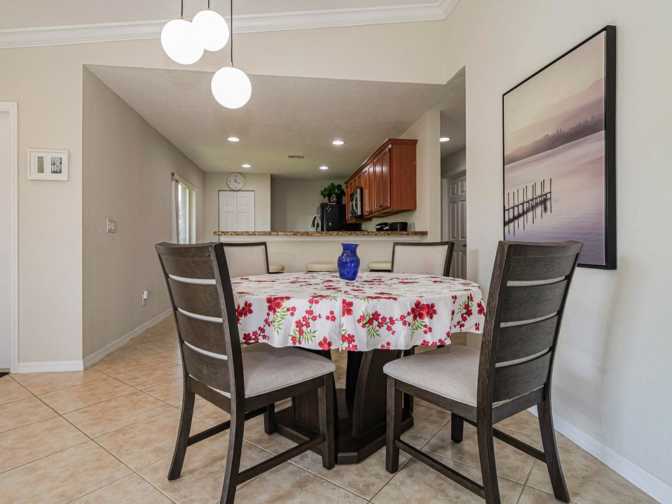 В аренду: $2,400 (2 спален, 2 ванн, 1342 Квадратных фут)