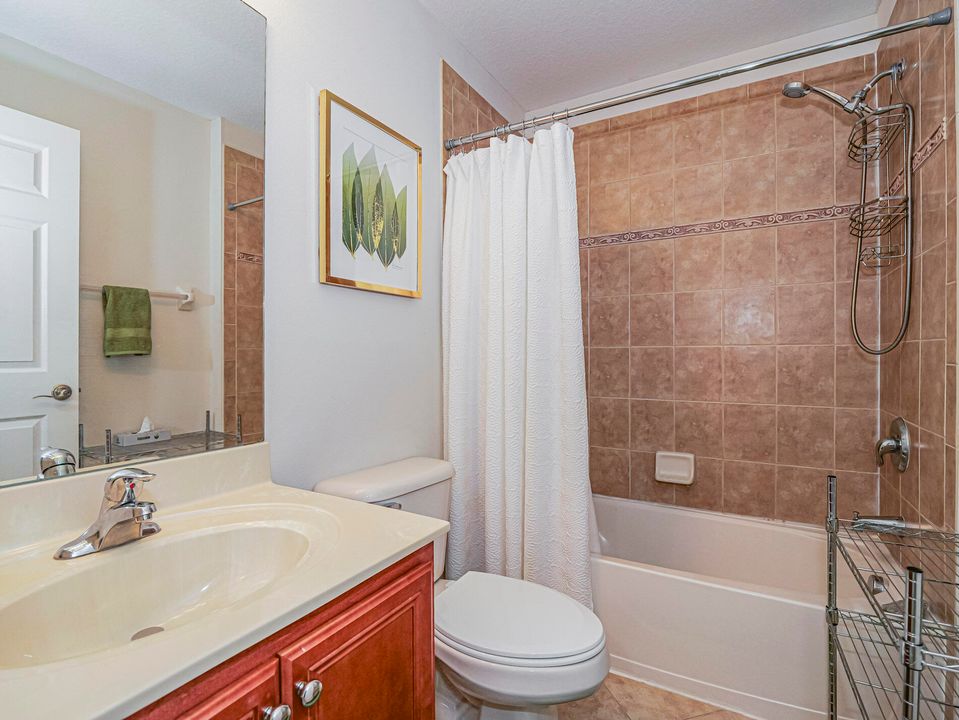 В аренду: $2,400 (2 спален, 2 ванн, 1342 Квадратных фут)