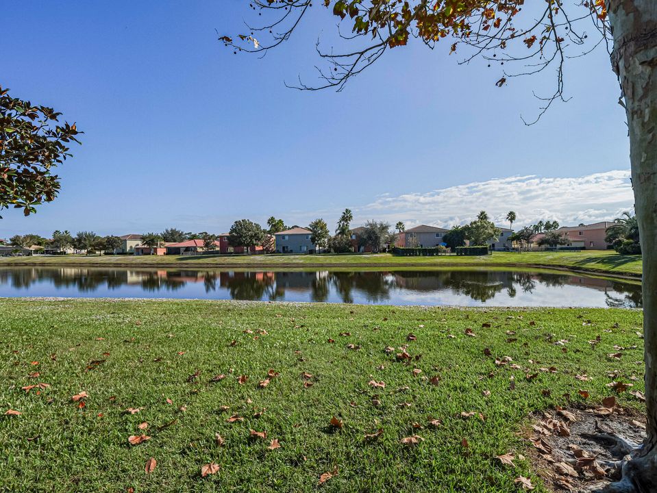 В аренду: $2,400 (2 спален, 2 ванн, 1342 Квадратных фут)