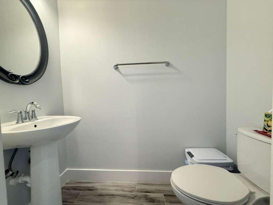 待售: $950,000 (3 贝兹, 3 浴室, 2252 平方英尺)