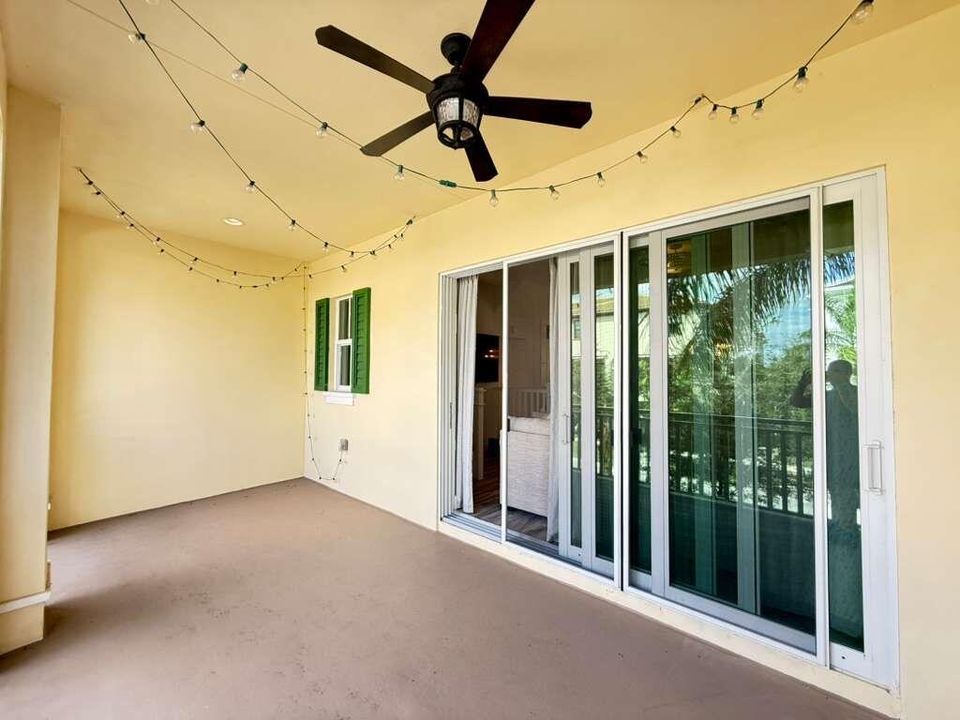 待售: $950,000 (3 贝兹, 3 浴室, 2252 平方英尺)