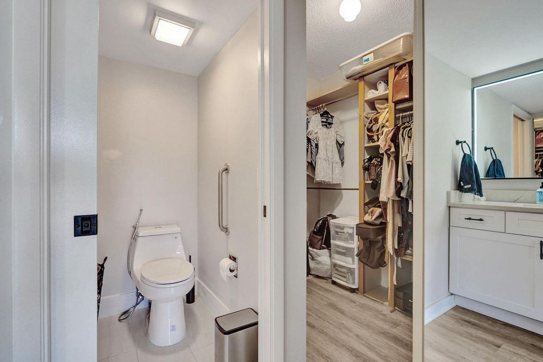 For Sale: $299,000 (2 beds, 2 baths, 1385 Square Feet)