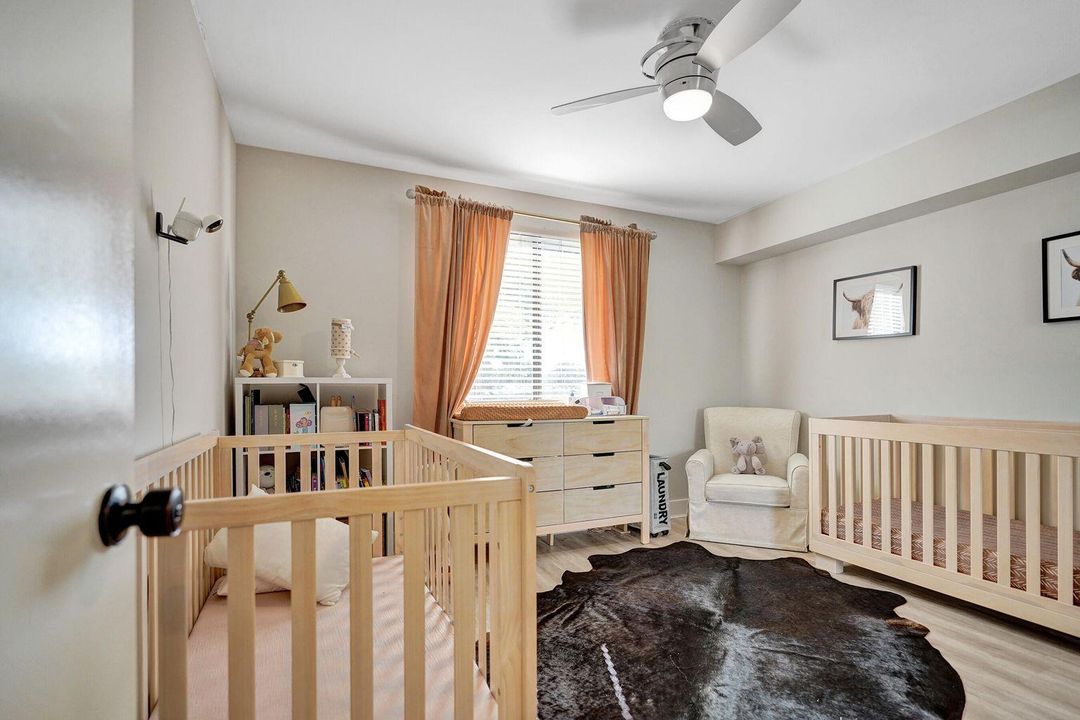 For Sale: $299,000 (2 beds, 2 baths, 1385 Square Feet)