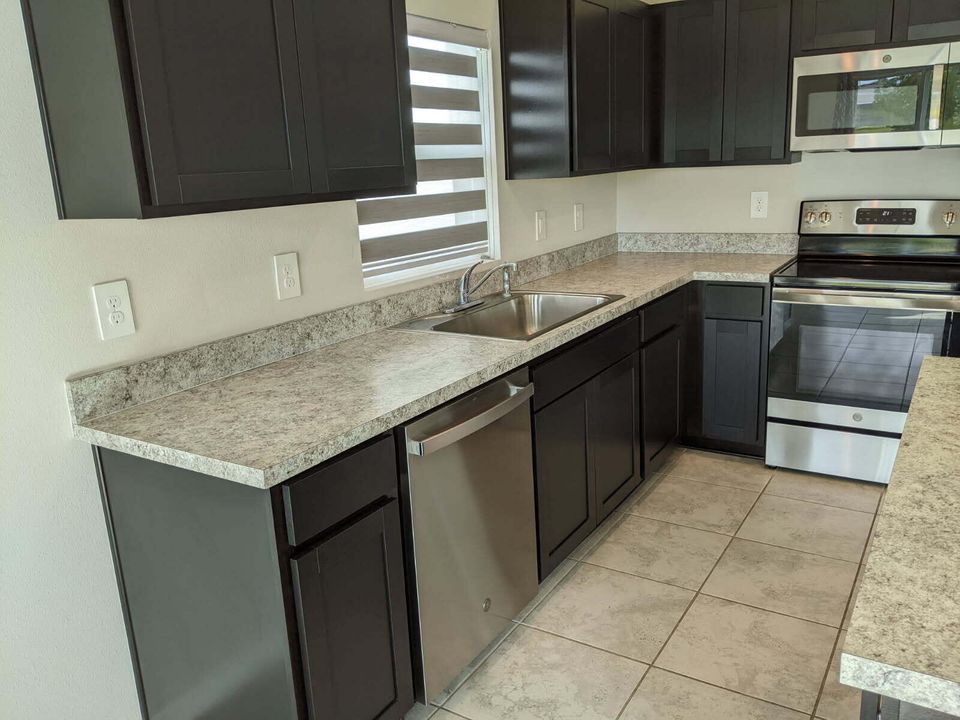 En Renta: $2,300 (3 camas, 2 baños, 1378 Pies cuadrados)