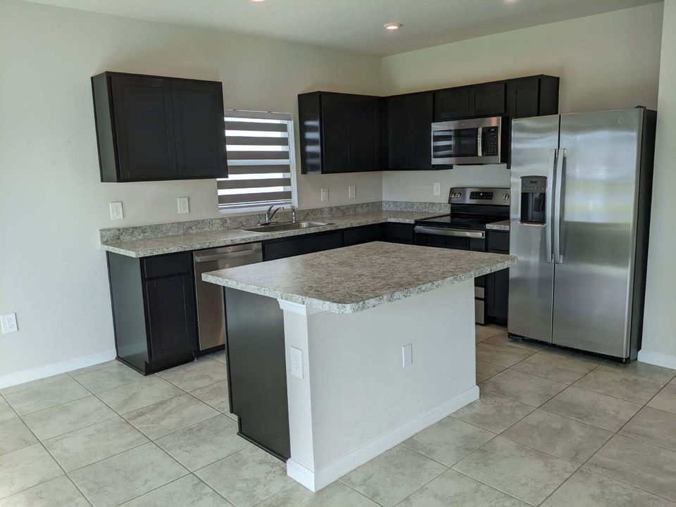 En Renta: $2,300 (3 camas, 2 baños, 1378 Pies cuadrados)